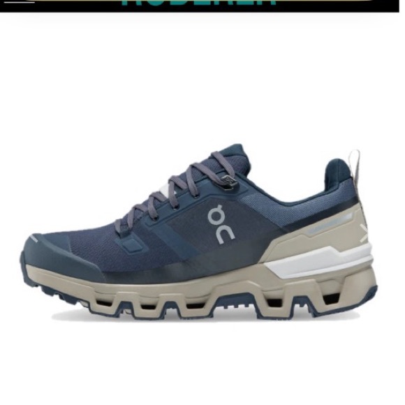 On Cloud Cloudwander Waterproof Hiking Shoe - Picture 3 of 9